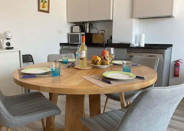 Le Nest Center Torremolinos